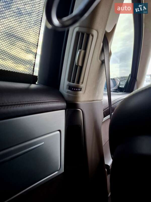 Седан Audi A8 2011 в Києві