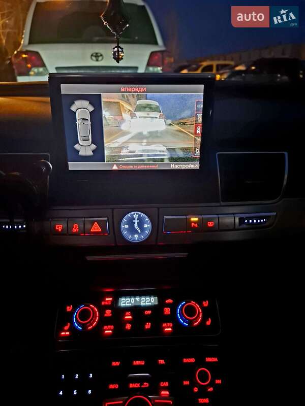 Седан Audi A8 2011 в Києві