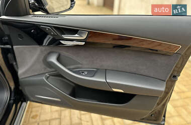 Седан Audi A8 2012 в 