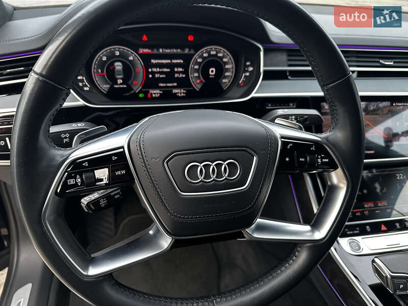 Седан Audi A8 2021 в Киеве
