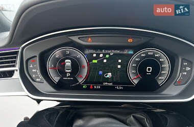 Седан Audi A8 2021 в 