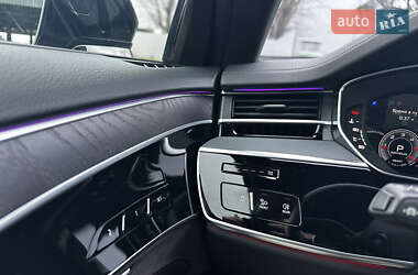 Седан Audi A8 2021 в 