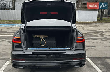 Седан Audi A8 2021 в 