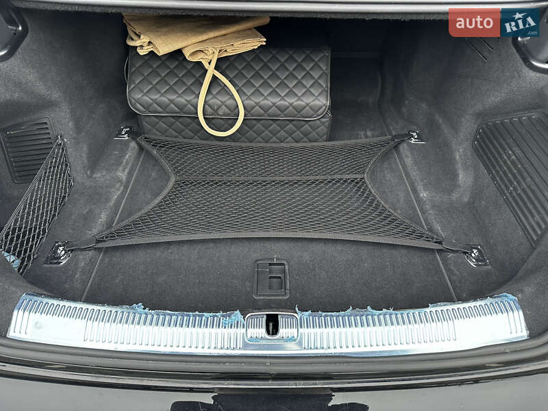 Седан Audi A8 2021 в Киеве