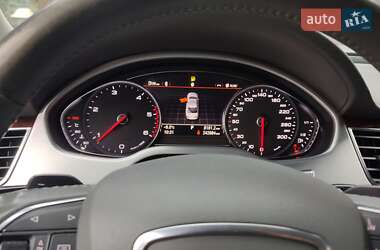 Седан Audi A8 2013 в Броварах