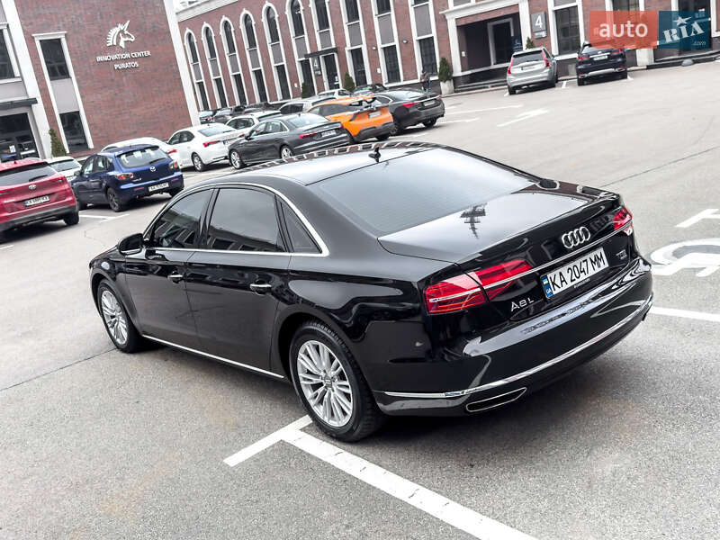 Седан Audi A8 2014 в Киеве