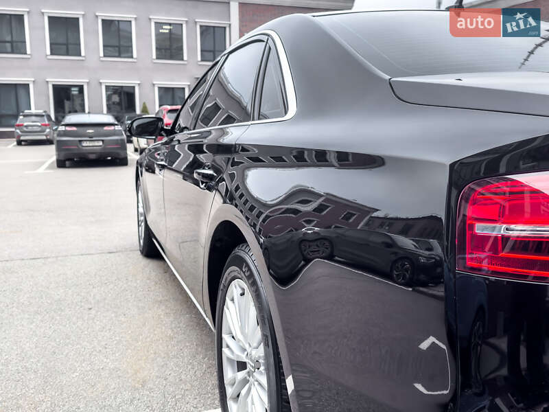 Седан Audi A8 2014 в Киеве