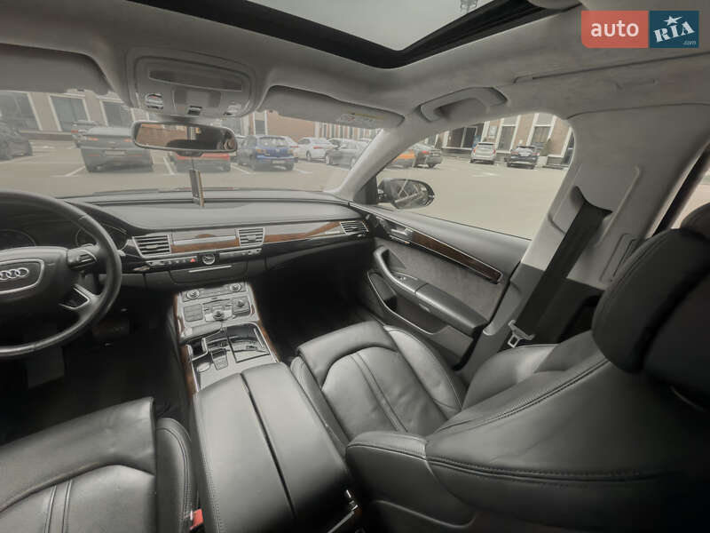 Седан Audi A8 2014 в Киеве