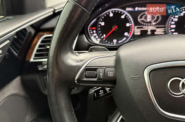 Седан Audi A8 2017 в 