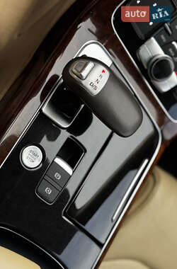 Седан Audi A8 2011 в 