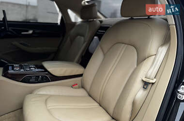 Седан Audi A8 2011 в 