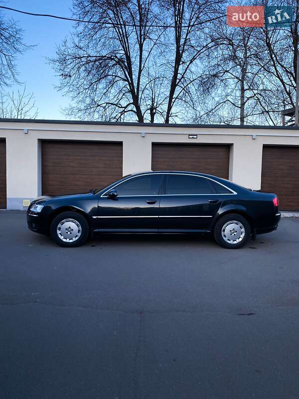 Седан Audi A8 2005 в Вінниці