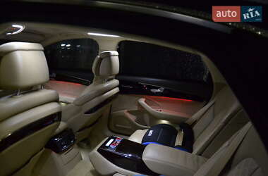Седан Audi A8 2013 в Черновцах