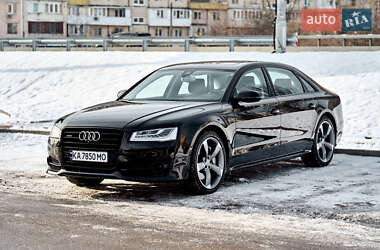 Седан Audi A8 2017 в 