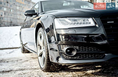 Седан Audi A8 2017 в 