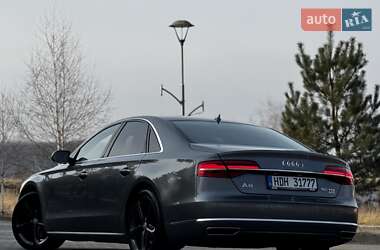 Седан Audi A8 2015 в 