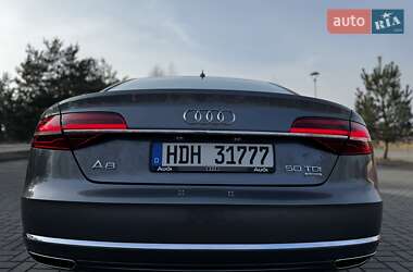 Седан Audi A8 2015 в 