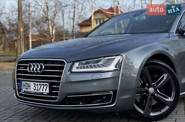 Седан Audi A8 2015 в 