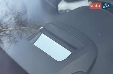 Седан Audi A8 2015 в 