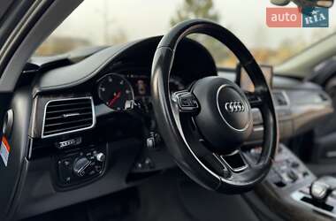 Седан Audi A8 2015 в 