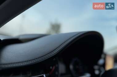 Седан Audi A8 2015 в 