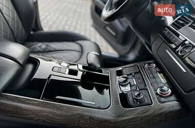 Седан Audi A8 2015 в 