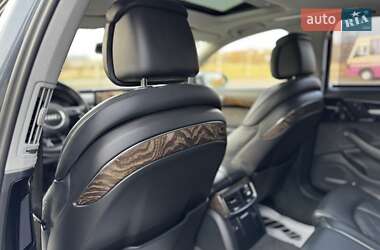 Седан Audi A8 2015 в 