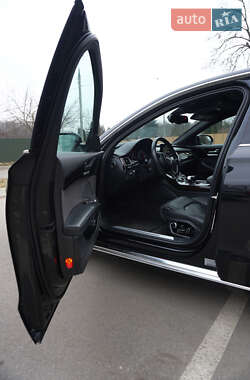 Седан Audi A8 2014 в 