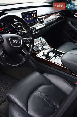 Седан Audi A8 2014 в 