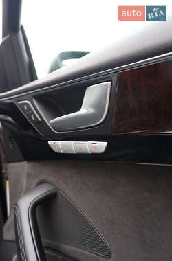 Седан Audi A8 2014 в 