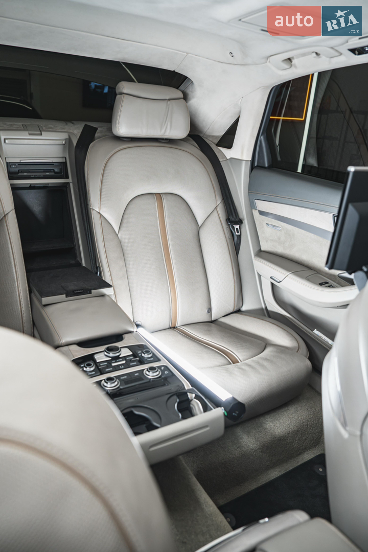 2014 Audi A8 - мініатюра 32