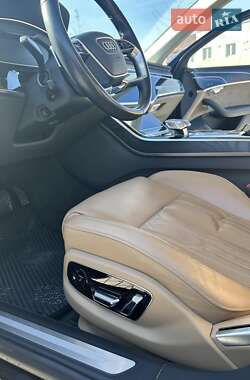 Седан Audi A8 2019 в 
