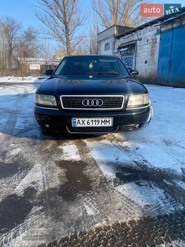 Седан Audi A8 1999 в 