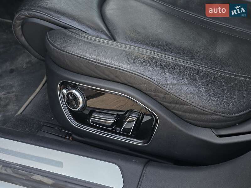 Седан Audi A8 2012 в Тернополе