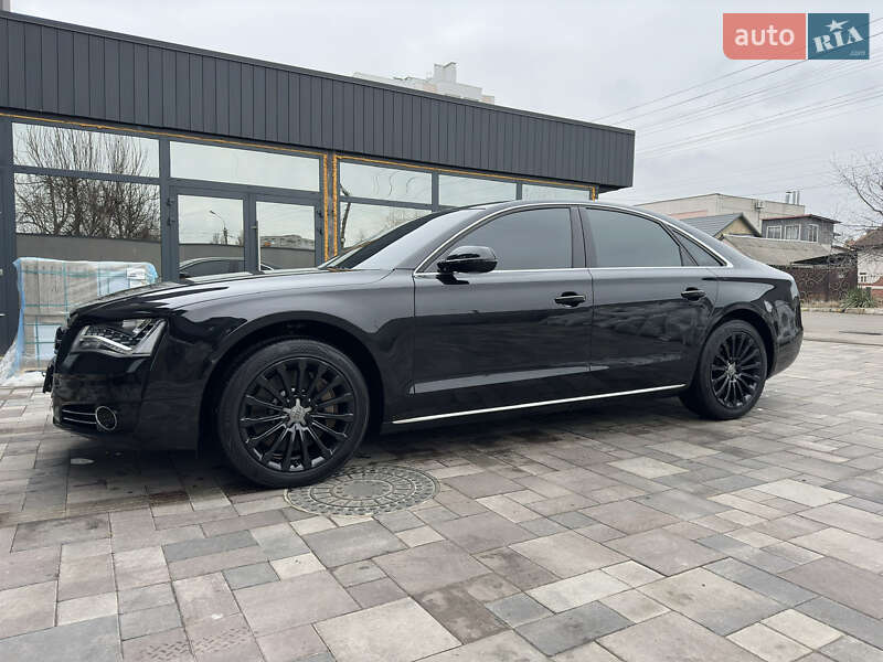 Седан Audi A8 2012 в Черкассах