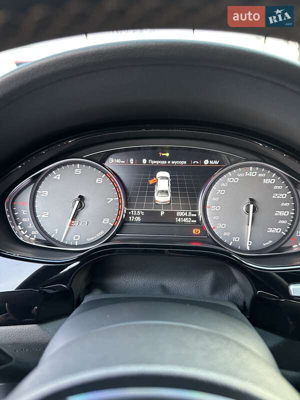 Седан Audi A8 2015 в Киеве