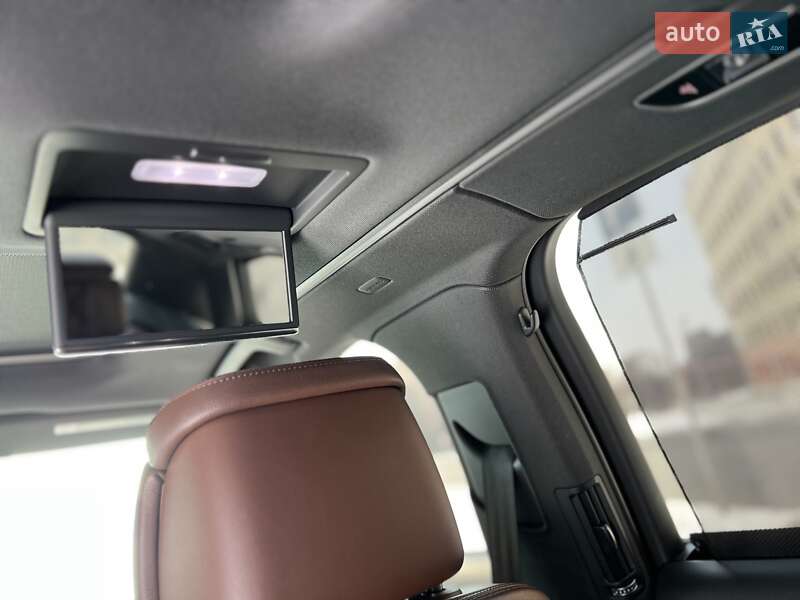 Седан Audi A8 2015 в Киеве
