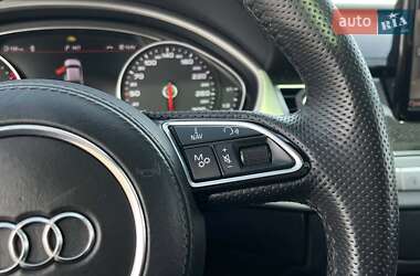 Седан Audi A8 2015 в 