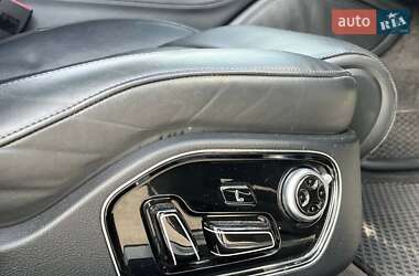 Седан Audi A8 2015 в 
