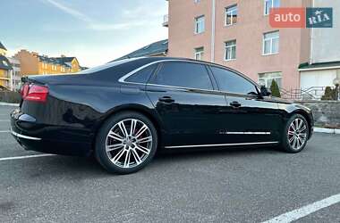 Седан Audi A8 2012 в 