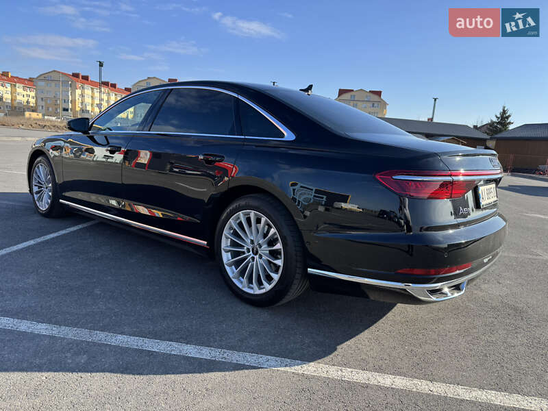 Седан Audi A8 2021 в Киеве