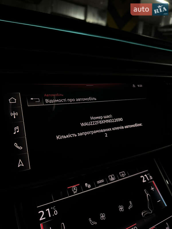 Седан Audi A8 2021 в Киеве