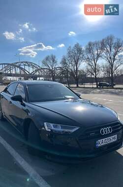 Седан Audi A8 2021 в 