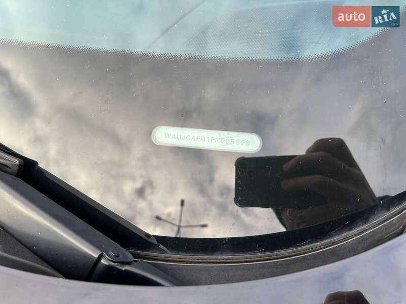 Седан Audi A8 2014 в Виннице
