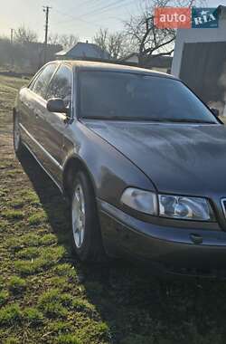 Седан Audi A8 1998 в 
