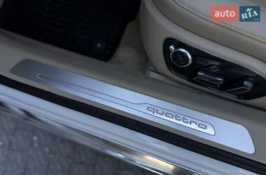 Седан Audi A8 2015 в 