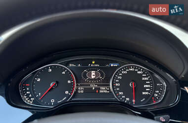 Седан Audi A8 2015 в 