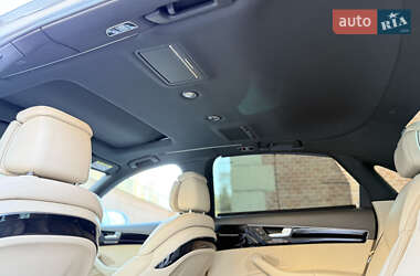 Седан Audi A8 2015 в 