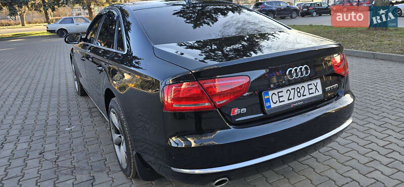 Седан Audi A8 2010 в Черновцах