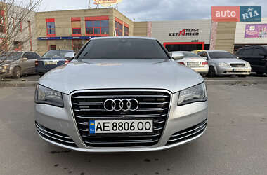 Седан Audi A8 2012 в 